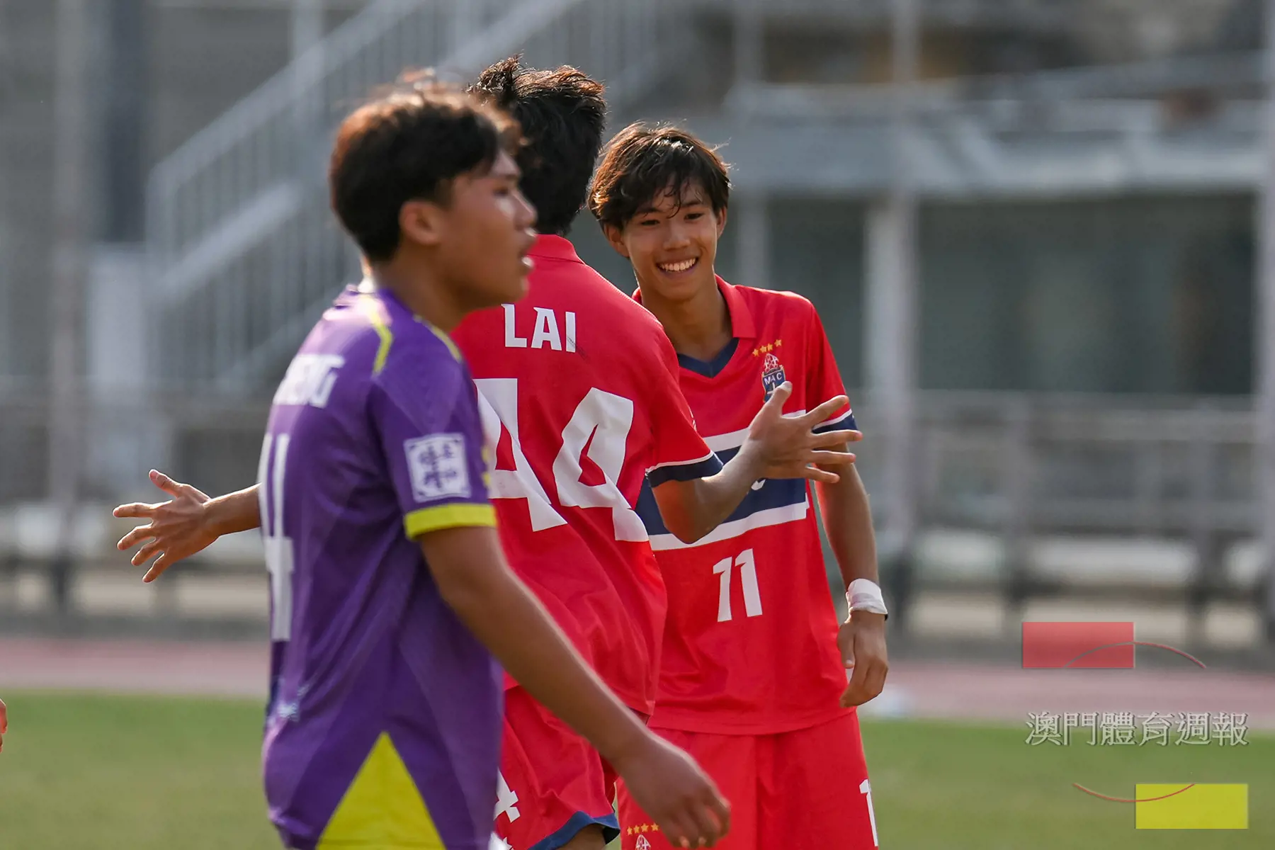 稿2 何鍶朗在聖公會分組賽最後一場攻入4球.jpg